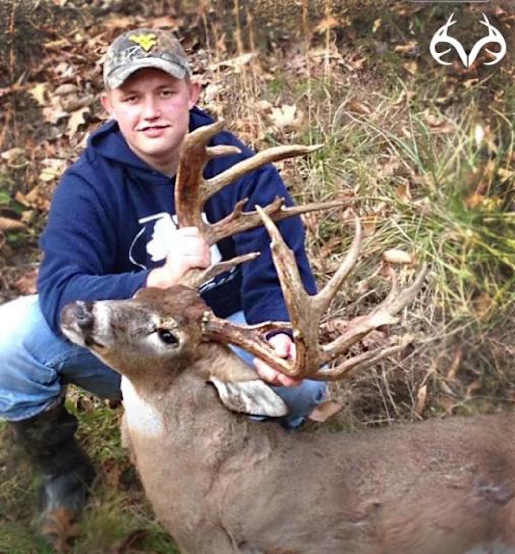 Deer Hunting In West Virginia  Virginia Deer Rut Dates