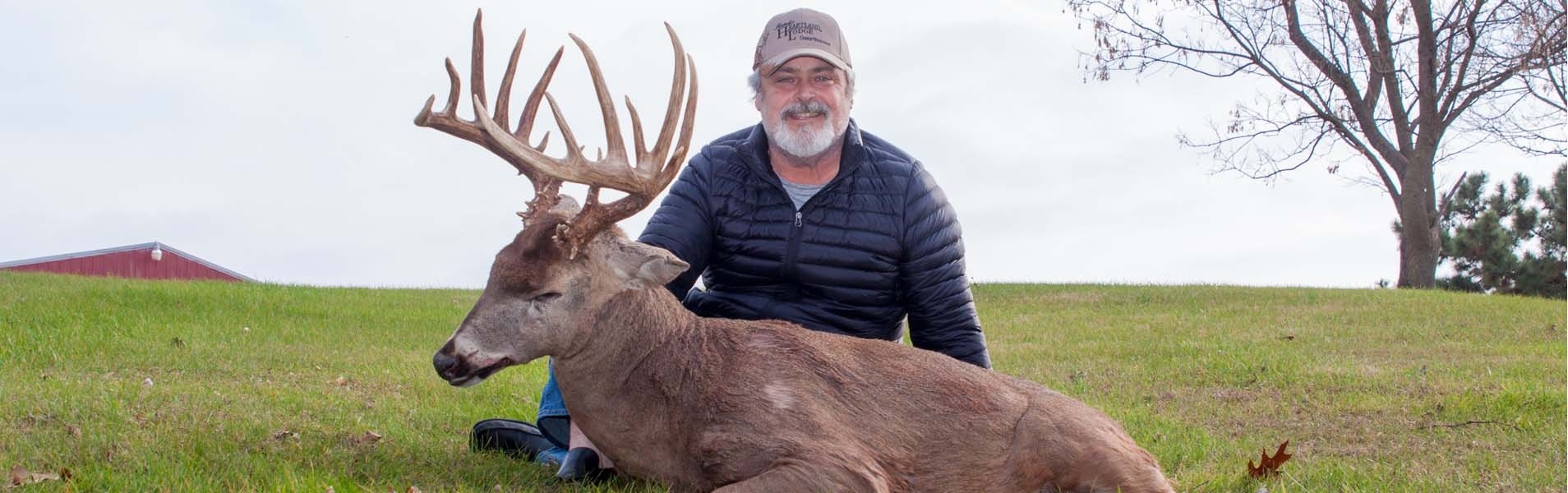 Hunting The Illinois Whitetail Rut | Heartland Lodge  Central Illinois Peak Rut 2021