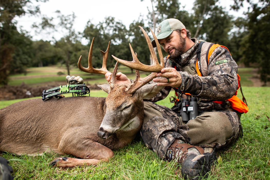 How To Hunt The October Rut | Realtree Camo  Louisiana Deer Rut Times