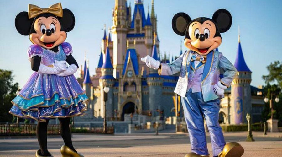 Disney World Launches 2022 Holiday Package With Up To $950 Dining Credit, 14-Day Tickets For  Light The World 2022 Calendar Holidays