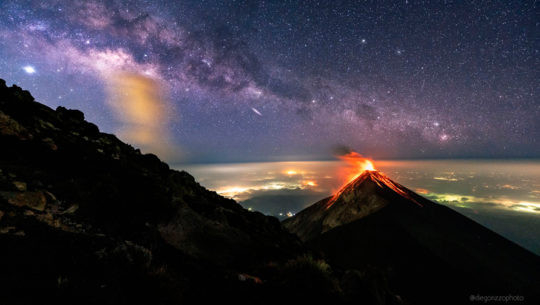 Foto De Diego Rizzo Del Volcán De Fuego, En Guatemala, Fue  Apod Nasa Gov 28 De Mayo 2022