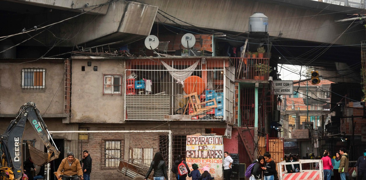 La Frontera De La Pobreza Es Un Centavo  Apod Nasa Gov 27 De Mayo 2022